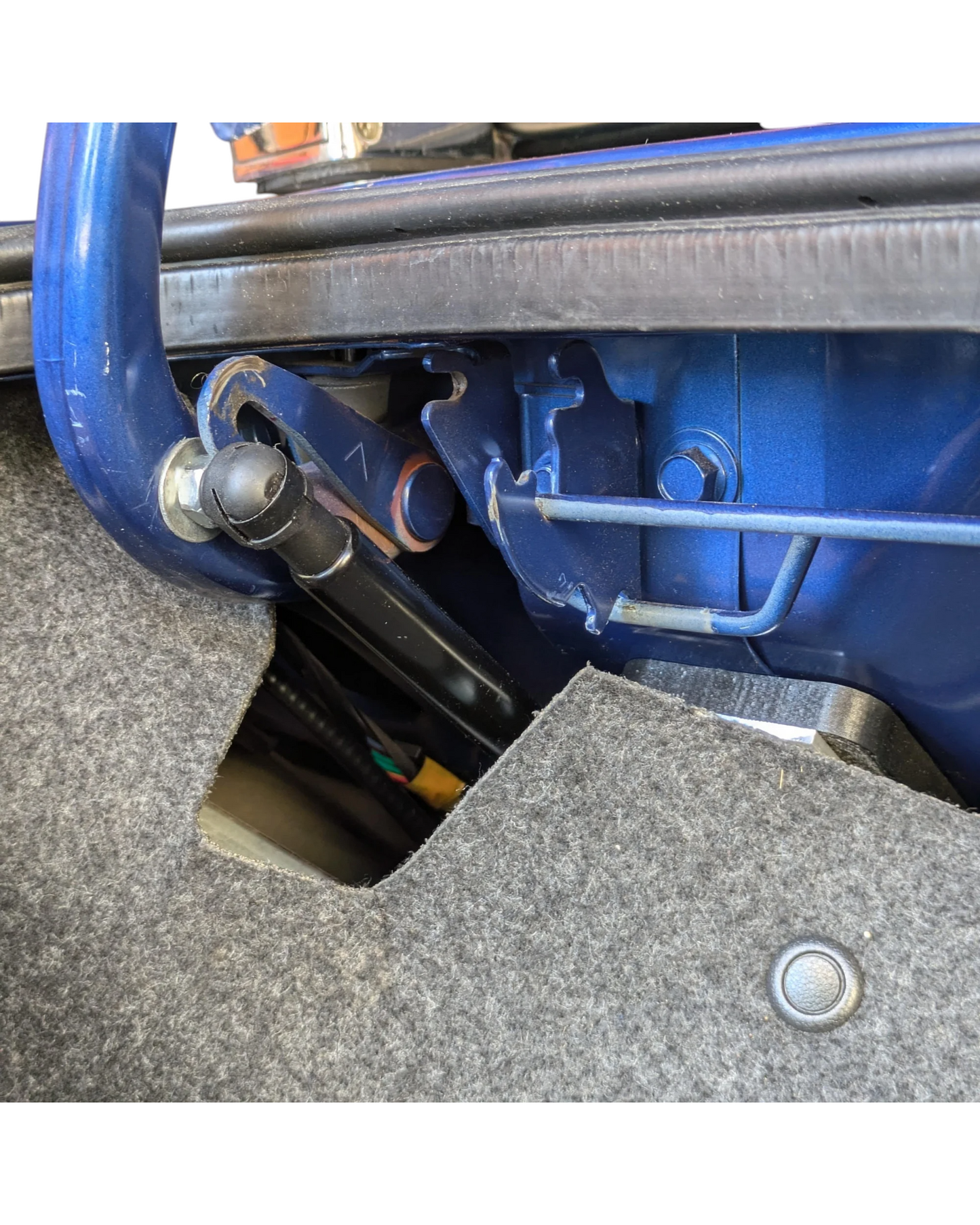 MX5 NA/NB Boot Lift Kit (New)