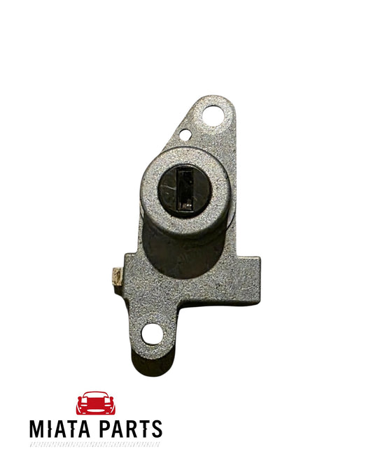 MX5 NA/NB Centre Console Lock (Used)